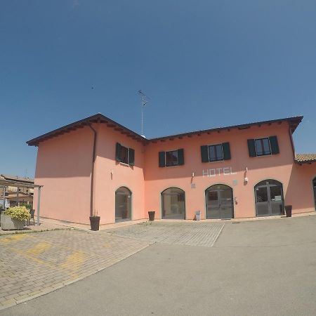 Hotel Barabba Quattro Castella Exterior foto